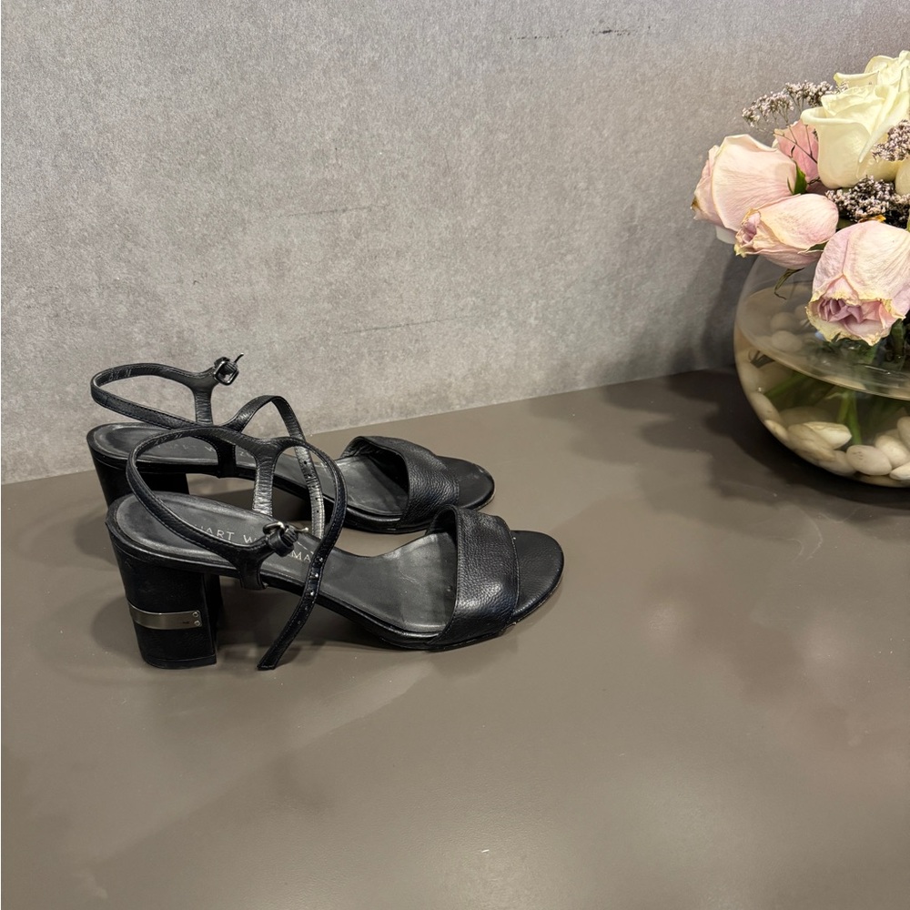 Stuart weitzman black leather sandals